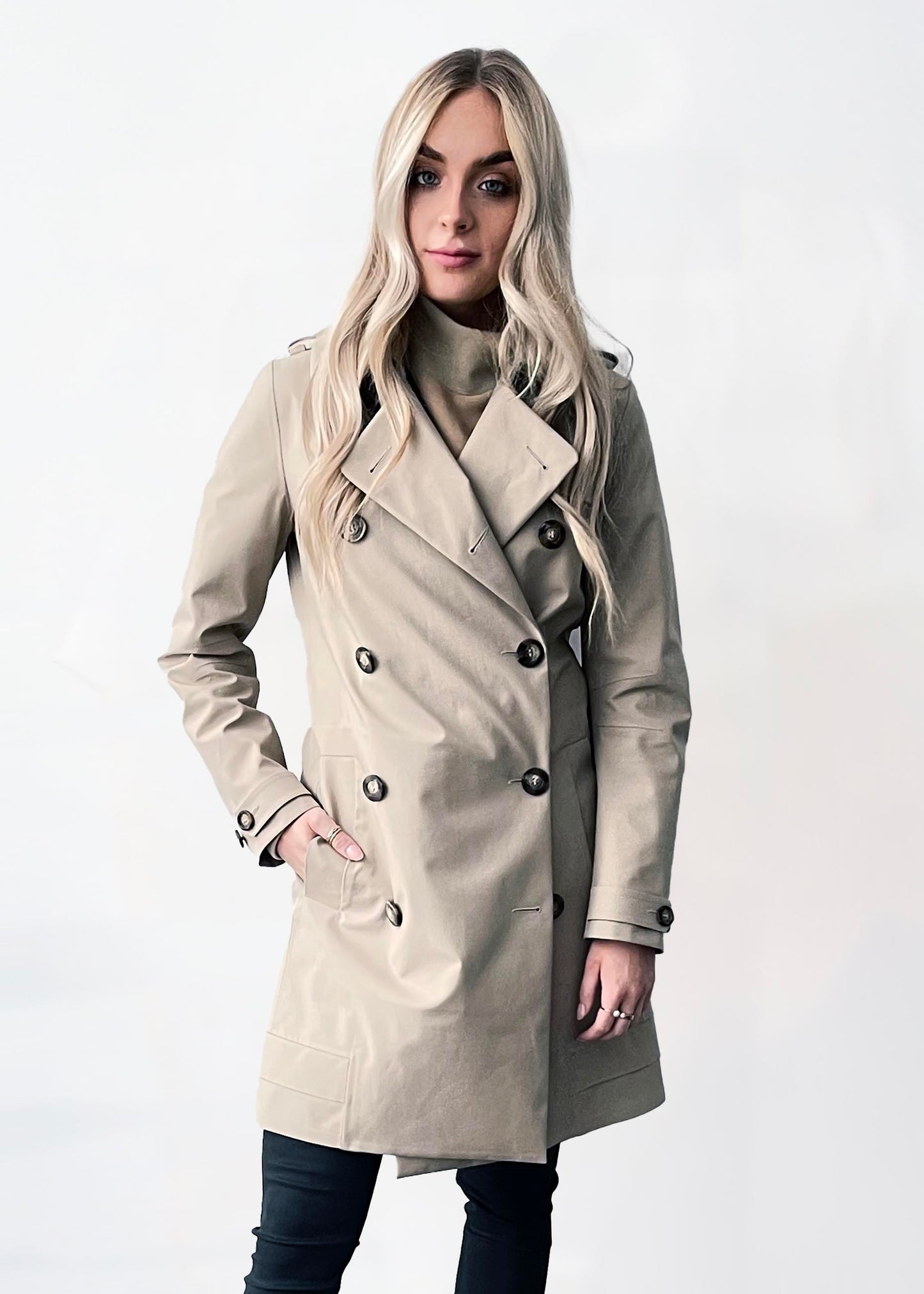 Drida Raincoat in Beige