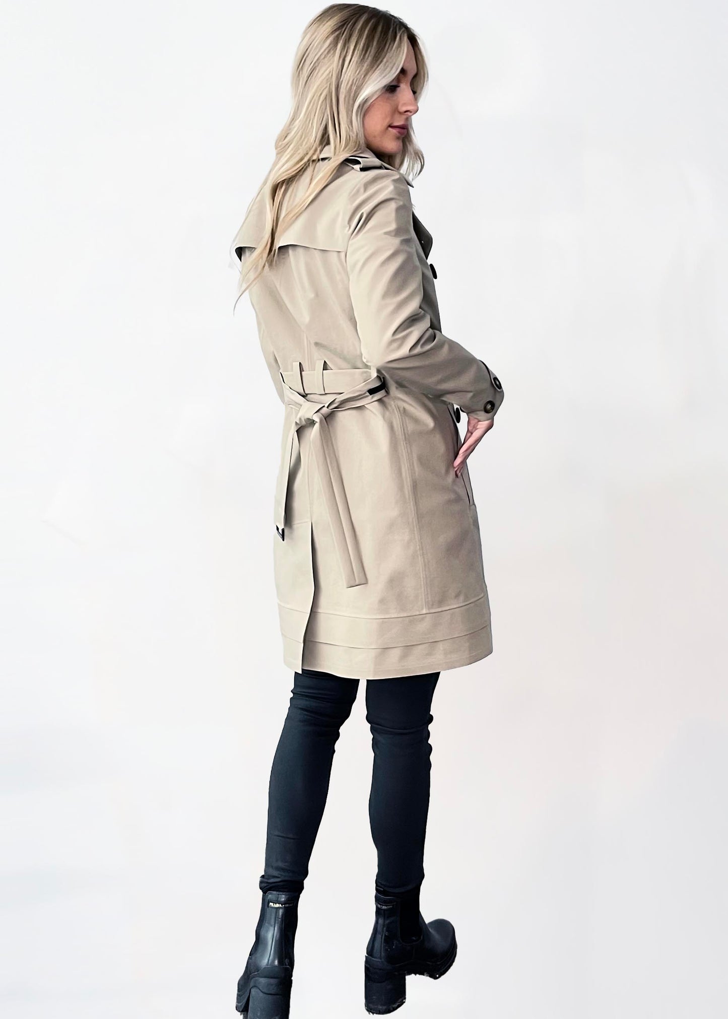 Drida Raincoat in Beige